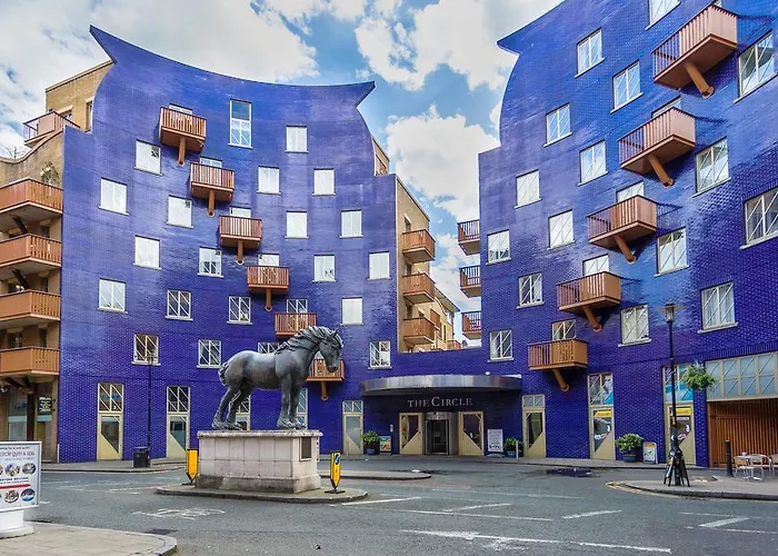 London Tower Bridge Apartments